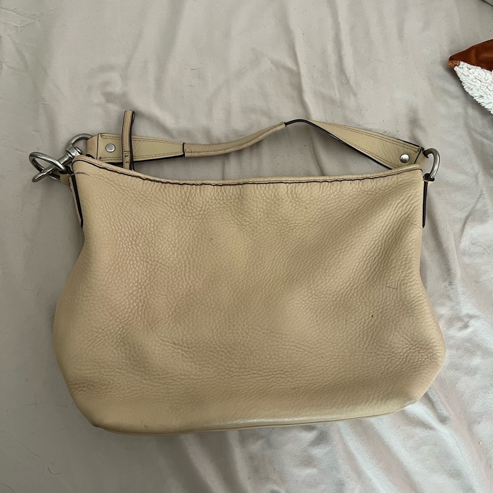 Coach Cream Leather Shoulder Bag